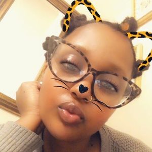 Meet your Posher, Veronica